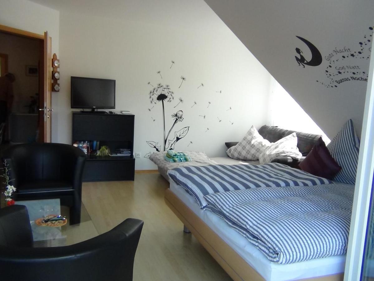 Haus Erika Am Weg Bed and Breakfast Kesswil Kamer foto